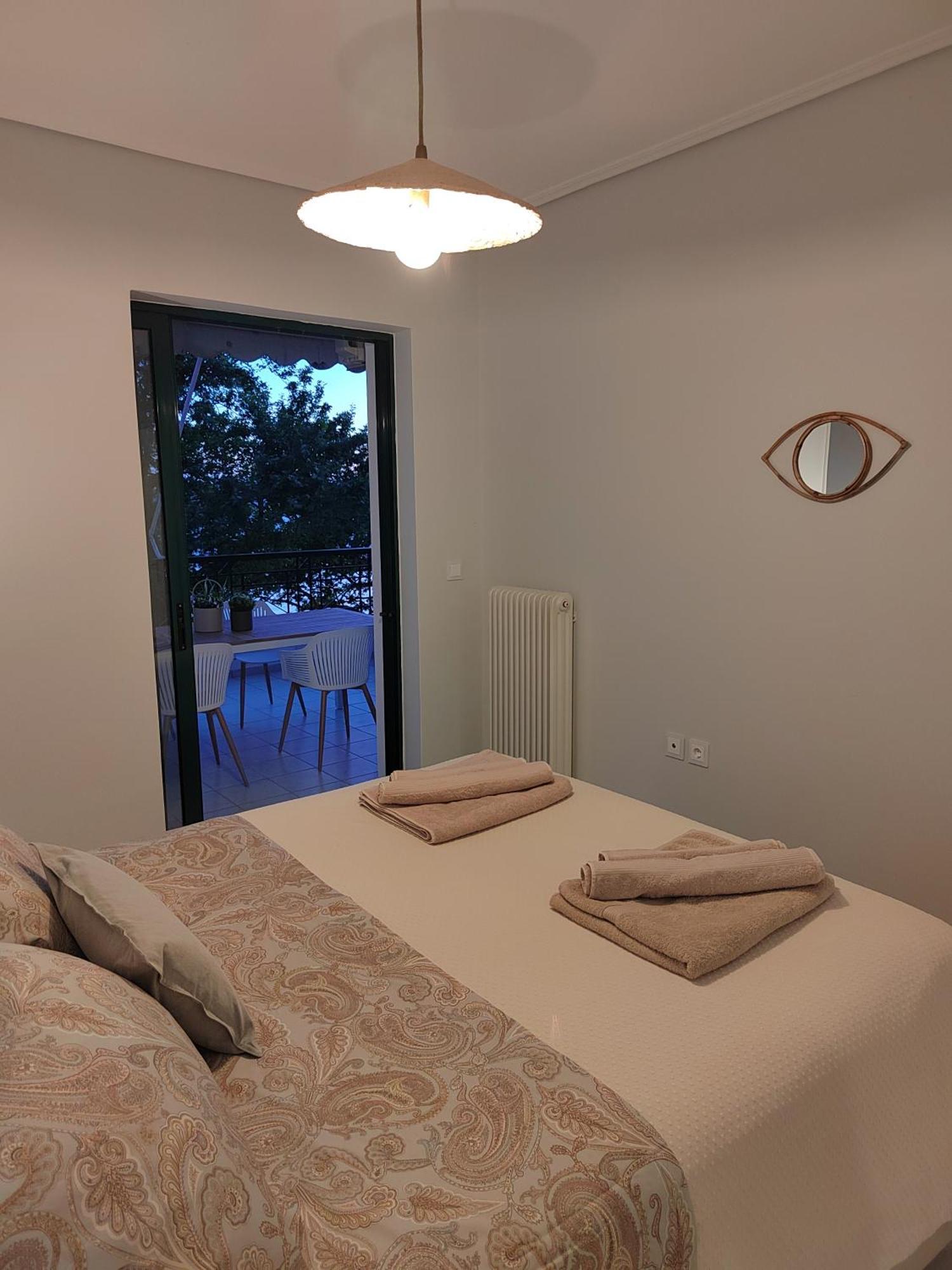 The Cozy Seaside Apartment Nafpaktos Dış mekan fotoğraf